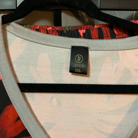 Capri Pajama Set - Picture 4 of 4